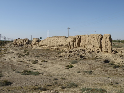 Remnants of the Great Wall along the road between Zhangye and Shandan