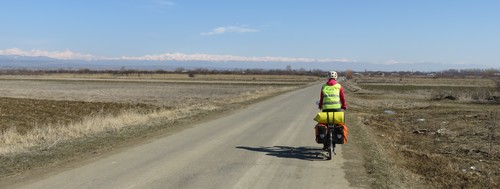 From Khashuri to Gori, we followed a secondary road with little traffic and panoramic views of the Greater Caucasus mountains - a perfect cycling day!