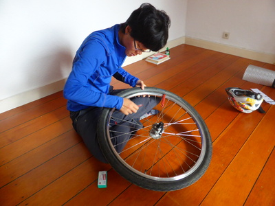 Fixing the first puncture before we even left...