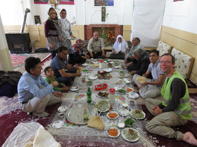 Saleh (sitting next to Heiko) found us at the Ghoortan Citadel and invited us to have lunch with his family. He also took us to the pigeon tower, and then even cycled with us all the way to Varzaneh and showed us some of the interesting sights there.
