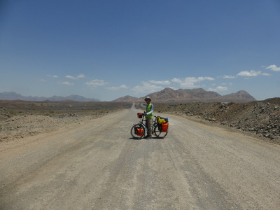 The last stretch of dirt road on the way to Nodoushan