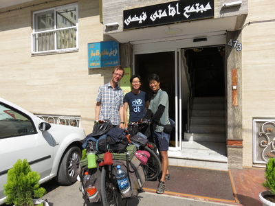 Probably our last photo with Kanji, before he leaves for Turkmenistan. He will not be taking so many long breaks and detours from now on, so we will probably not be able to catch up with him anymore on our trip :( Also, Hannah forgot her headscarf when stepping outside the hotel because she just woke up...
